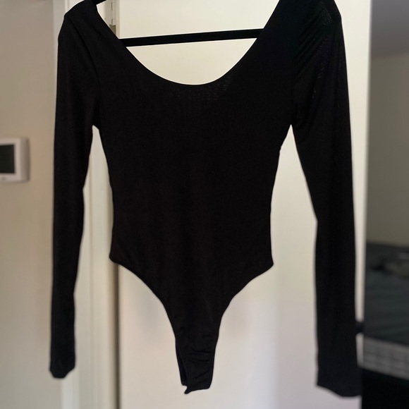 Fashion Nova Tops - NWT 🖤 Layer Up Bodysuit - Black by Fashionova